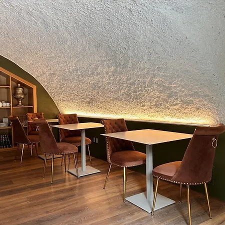 Relais Alma Szálloda *